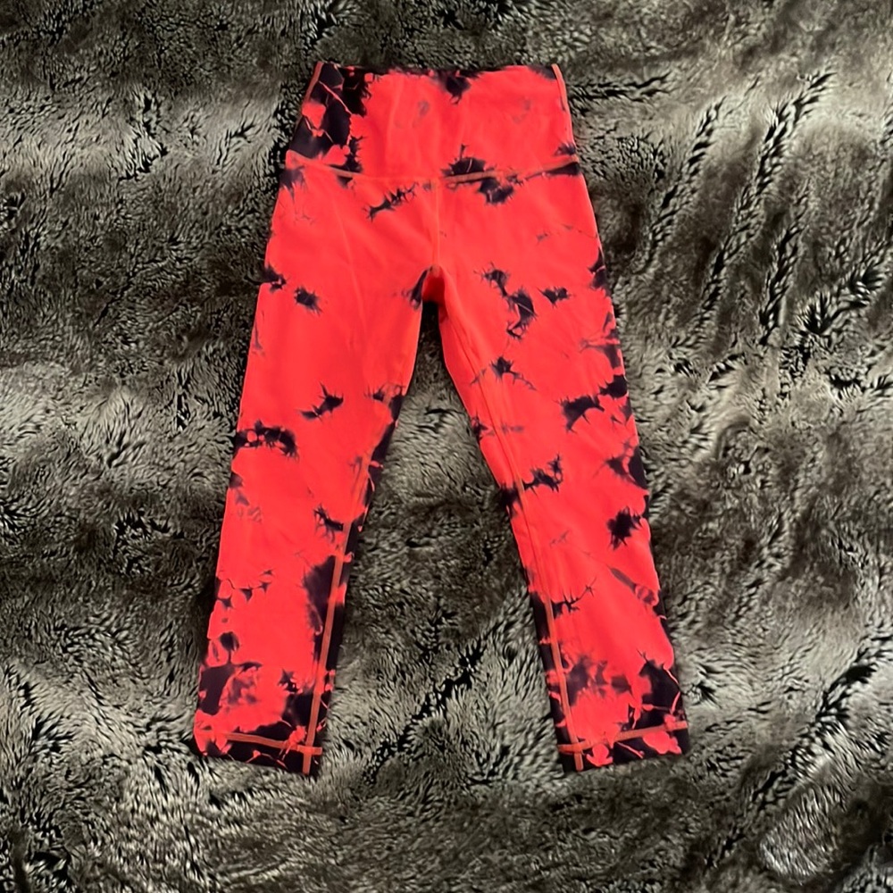 Cropped tie die lulus